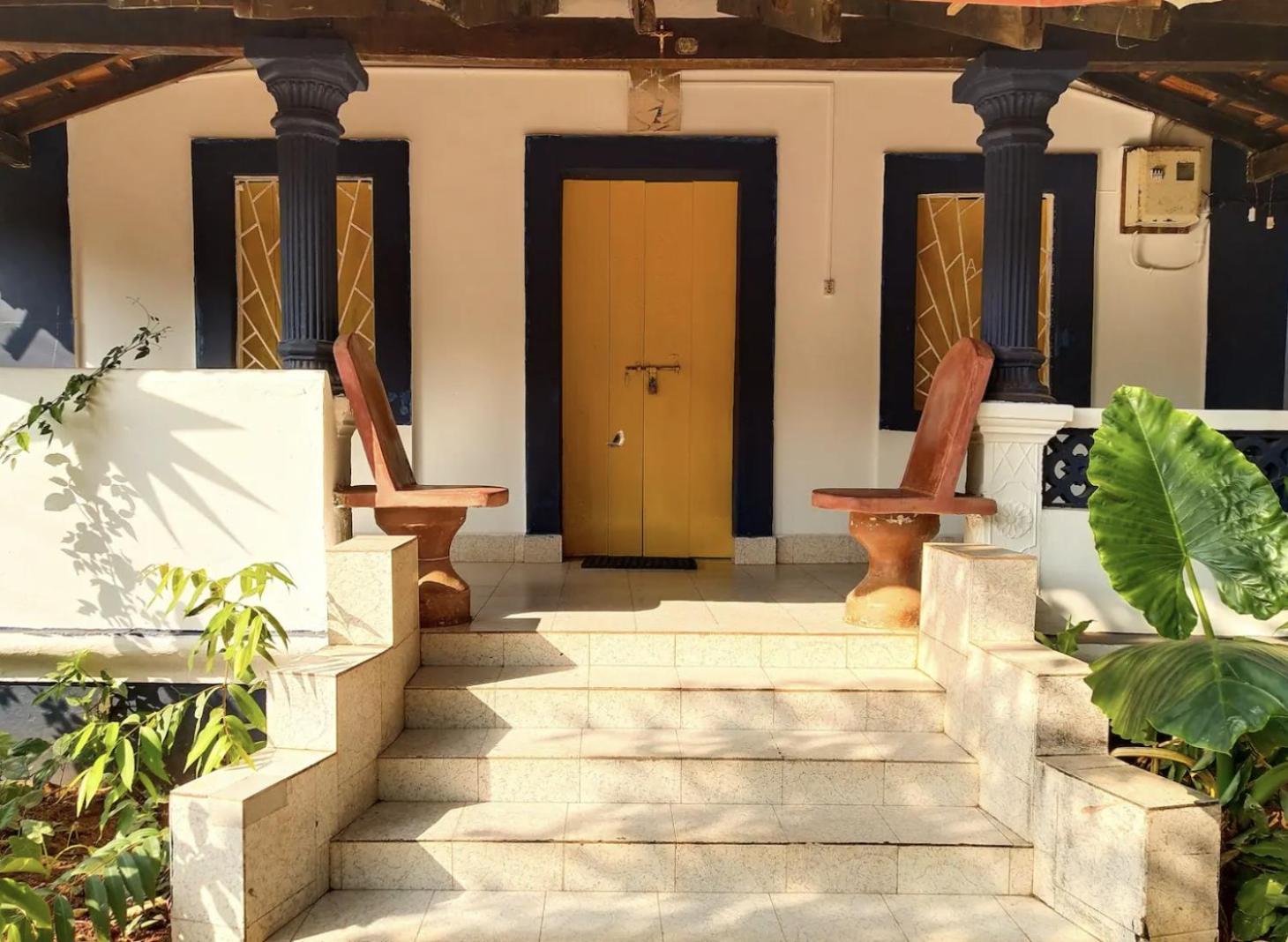 Tien B&B & Bistro Vagator Exterior foto