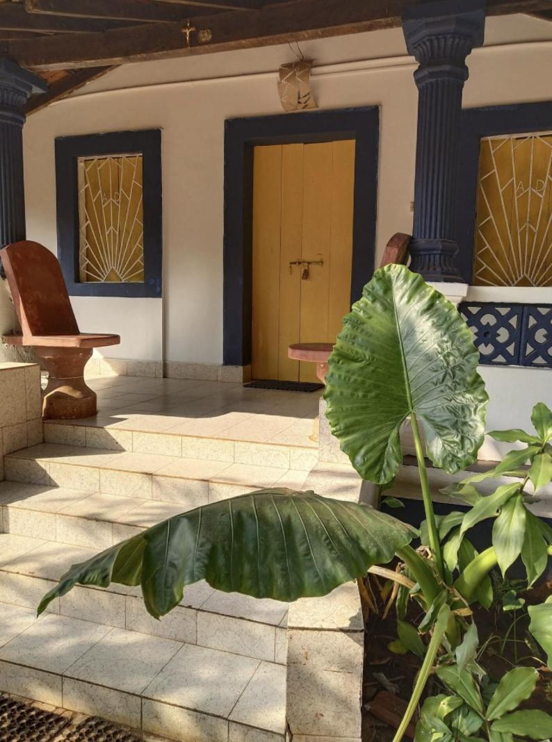 Tien B&B & Bistro Vagator Exterior foto